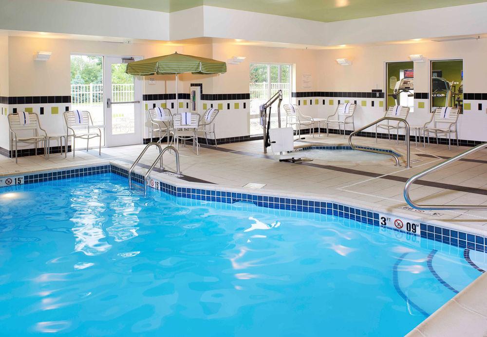 Fairfield Inn And Suites New Buffalo Bagian luar foto