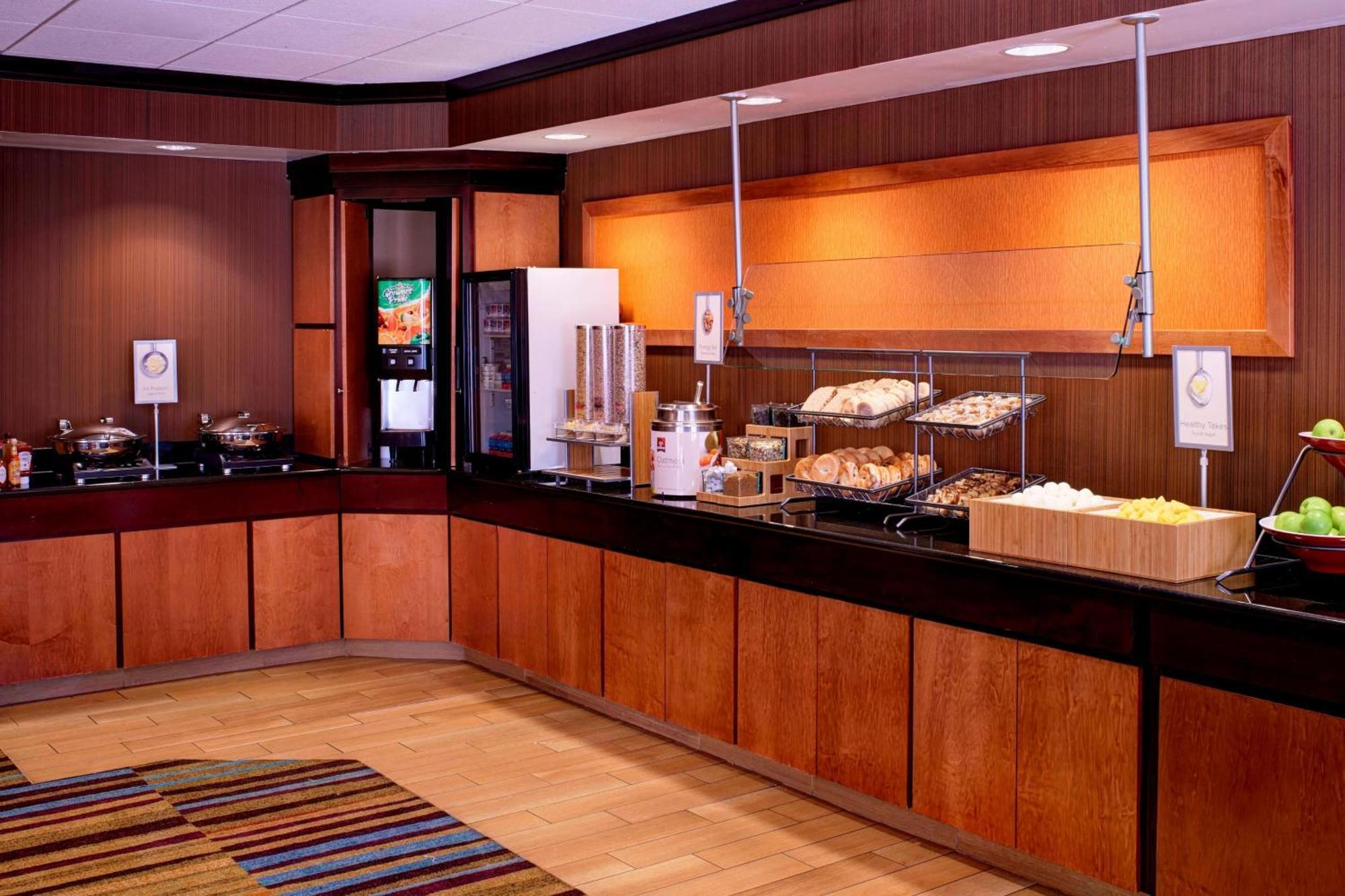 Fairfield Inn And Suites New Buffalo Bagian luar foto
